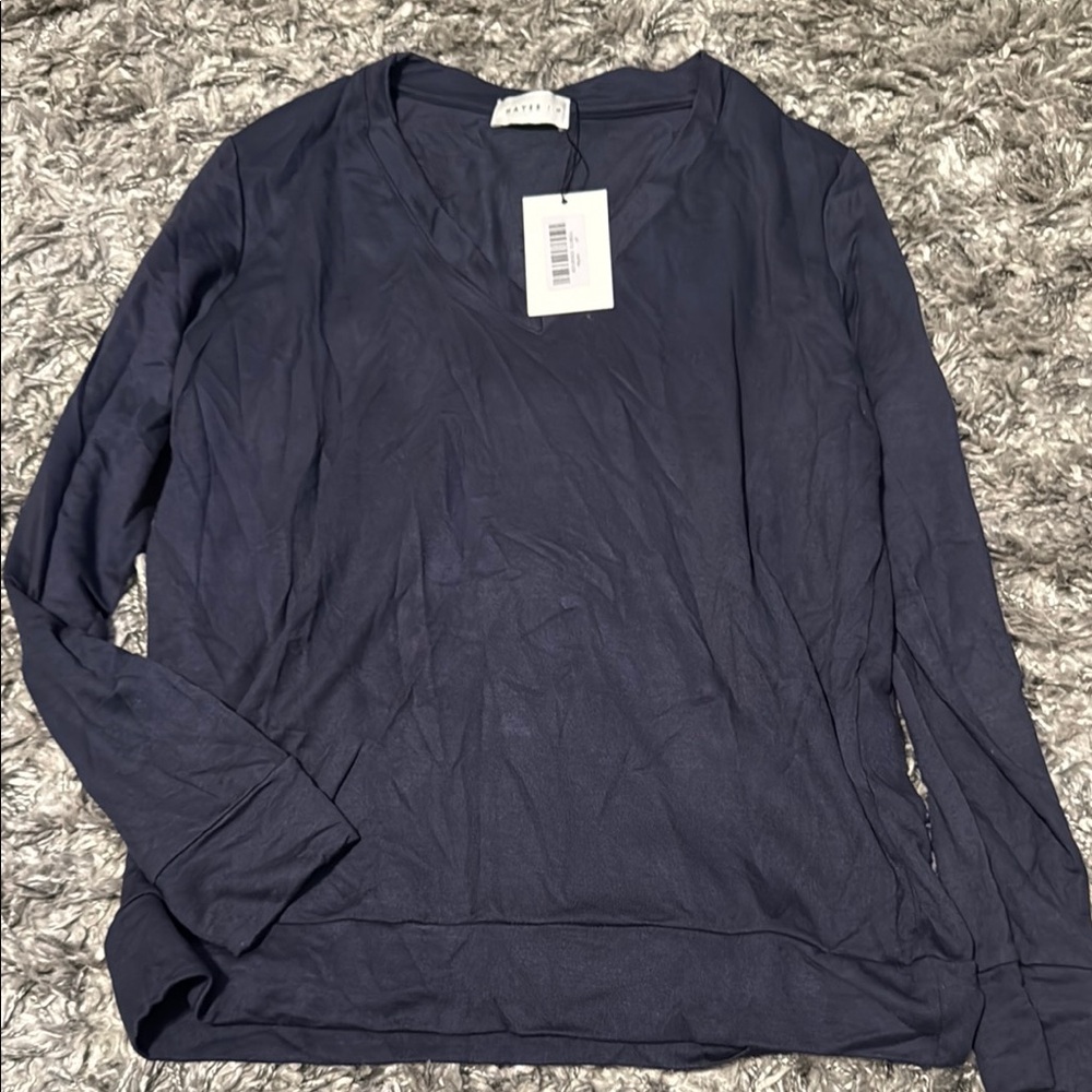 Navy Long Sleeve V-Neck Top
